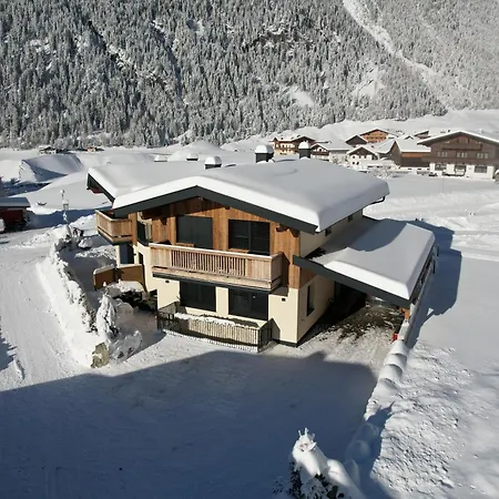 Alp Apart Niederthai Umhausen Exterior photo